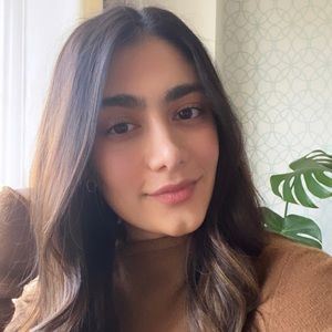 Meet your Posher, Salia